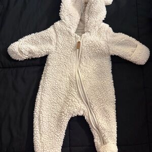 H&M White Sherpa Baby Bunting Suit w/ Bear Ears – Cozy Winter